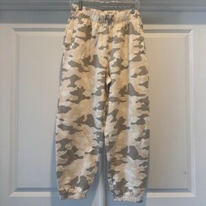 American Eagle Camo Jogger Sweatpants